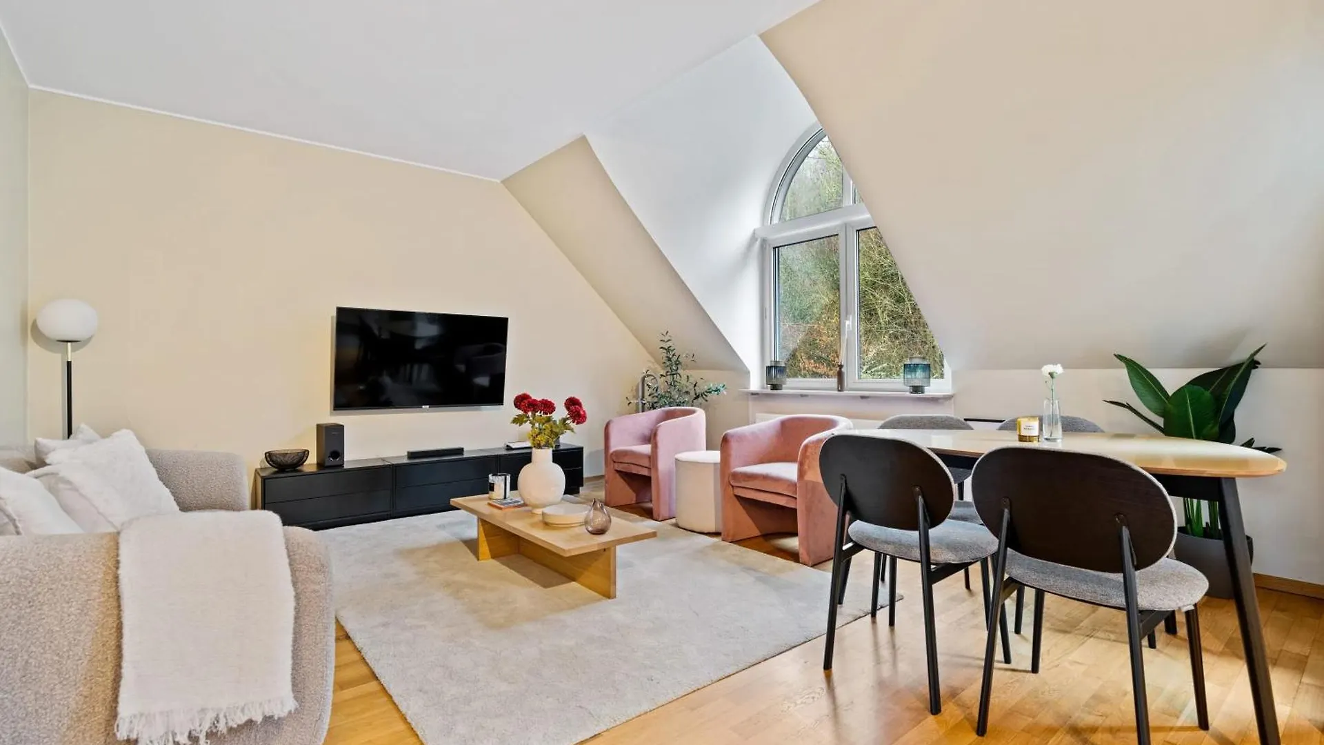 Chic 2Br Stay In Luxembourg With Free Parking Luxembourg