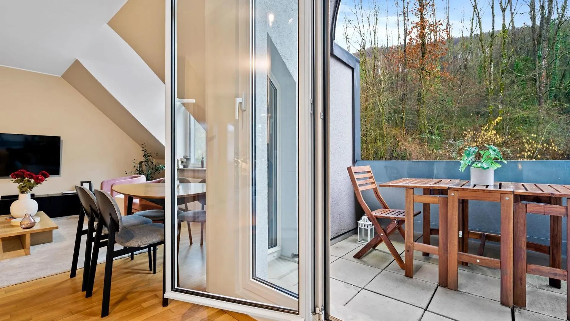 Chic 2Br Stay In Luxembourg With Free Parking