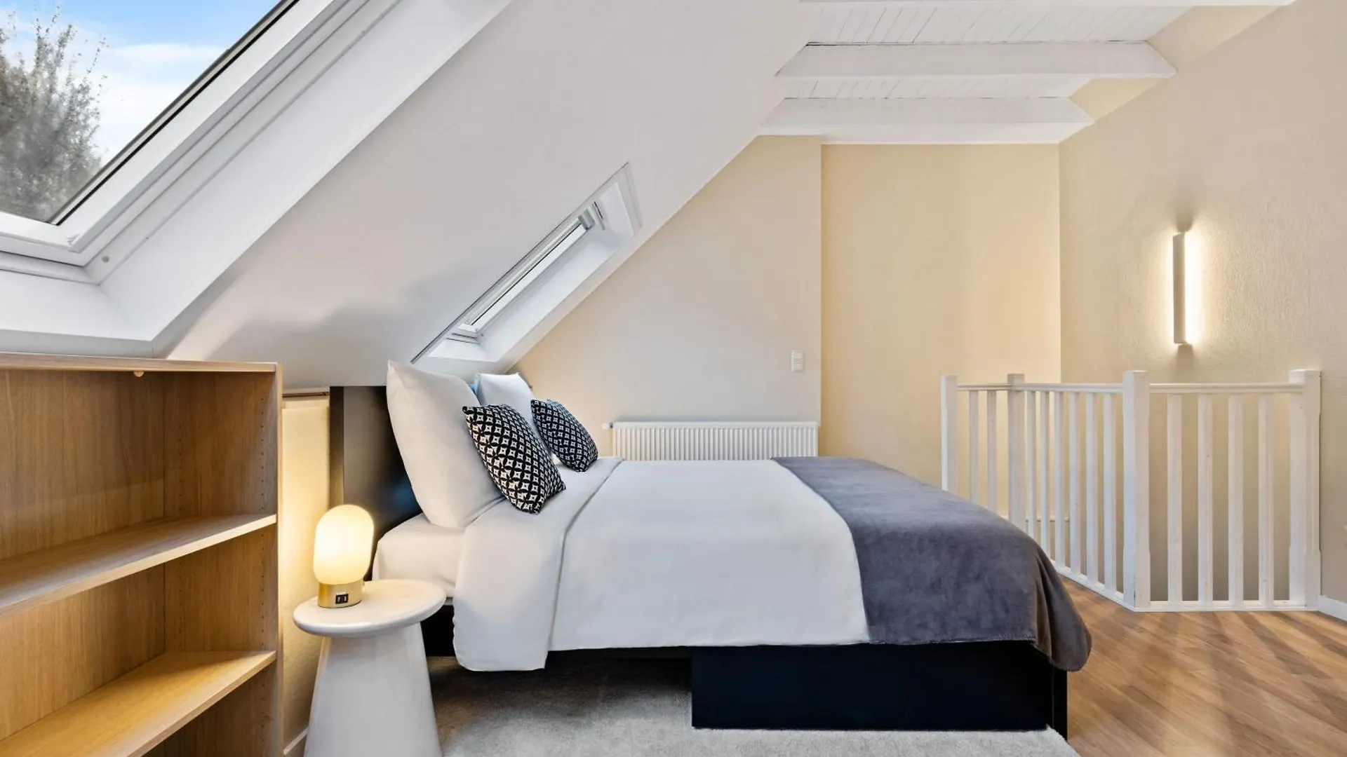 Chic 2Br Stay In Luxembourg With Free Parking 0*,